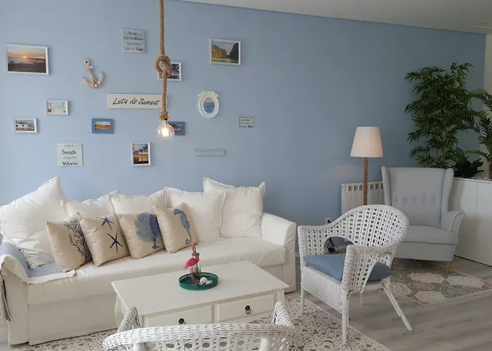 The Shore @ Baiabeach - Waterfront Holiday home *